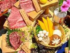-山川小町·极番烧肉(新地假日广场店)