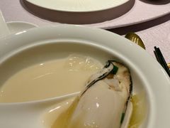 白胡椒酸菜煮生蚝-虹之森·小馆