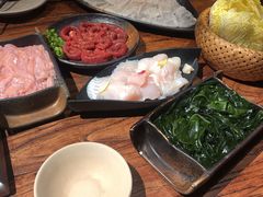-老牌坊云南鱼豆花火锅(爱建店)