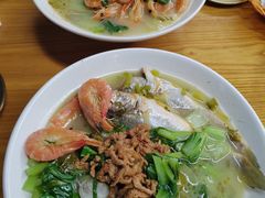 -面道赞宁海海鲜面(迎凤街店)