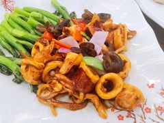 芥兰炒鲜鱿鱼筒-大门水乡·顺德菜
