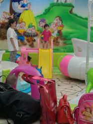 -孩子王(昆山招商花园城店)