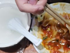 -怪噜范·老贵阳街头名小吃(鸿通城店)