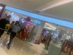 等位区-奈雪的茶(大悦城店)