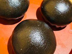 黑金流沙包-粤域茶餐厅