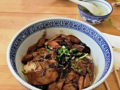 蛤蜊猪肝面-沪西老弄堂面馆(定西路店)