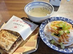 -元志初腊汁肉夹馍(钟楼粉巷店)