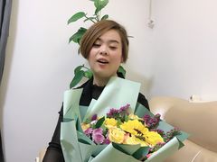 -何记花甲(海岸城旗舰店)