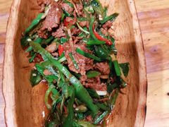 -老滇山寨•云南特色菜•地方菜•民族风情歌舞表演(金碧店)