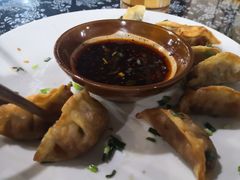 万州锅贴饺子-味老大土碗菜(中山三路店)