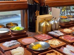 -银米·云南传统过桥米线(双廊黑金冠店)