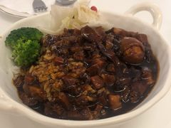 私房卤肉饭-露露家咖啡店