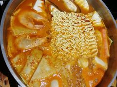 芝士年糕海鲜锅-辛明堂洞韩式芝士年糕火锅(万达店)