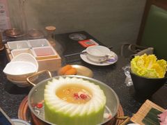 -得意咚瓜·顺德鱼生·冬瓜火锅(深圳首店)