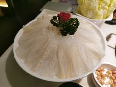 -左庭右院鲜牛肉火锅(浦江欢乐颂店)