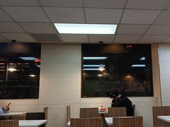 -麦当劳(中山路店)