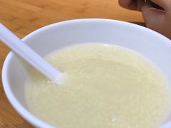 小米粥-食膳公园包子铺(烈士公园店)