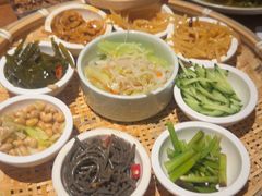 -包整·丝娃娃(一览甲秀楼风景店)