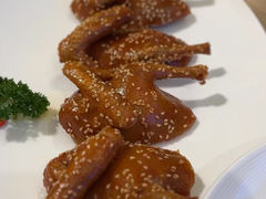 玻璃脆皮乳鸽-利苑酒家(金宝店)