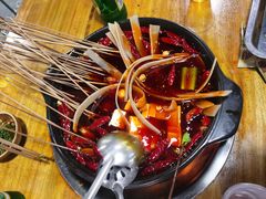 -灌县老妈砂锅串串香(万科红生活广场店)