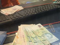 -携程外币兑换(浦东机场T1国际出发安检内取钞点)