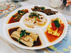 小吃五拼-令氏家外家周秦食府(高新店)
