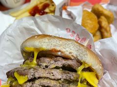 3层芝士牛肉堡-汉堡王(EAC欧美中心店)