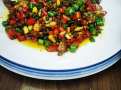 -有红鸡毛店·川菜(建设路店)