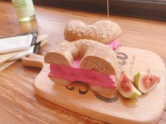 加州胭脂&nbsp;California&nbsp;Pink-Catch Bagel(芳草地店)