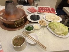 -八先生涮肉房(三里河店)