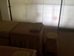 -初心正骨艾灸养生馆