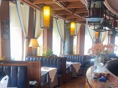 -八府香鸭·啫啫煲(华山路店)