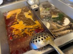 -皇城老妈·大连海鲜火锅(港湾店)