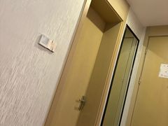 -柏曼酒店(合肥国购广场三里庵地铁店)