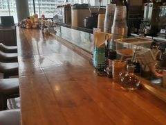 -ROAST coffee & eatery