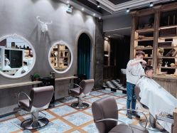 -QZHAIR SALON