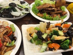 -小二锅贴私家菜(新世纪步行街第二大街店)