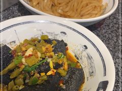 -黑白电视长沙小吃(美林M·LIVE天地东座店)