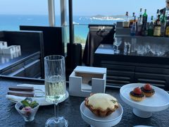 -瑰丽酒店·海吧·天际下午茶·现场DJ·天台酒吧