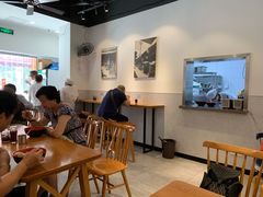大堂-梦花街馄饨店(中华苑店)
