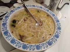 -谊荣海鲜大牌档(石湖店)