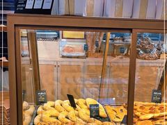 -Dough&Joe团憩(瑞虹天地月亮湾店)