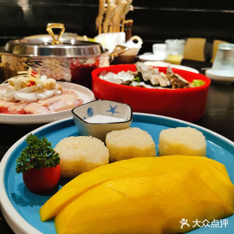 足不出沪，打卡正宗海南椰子鸡火锅