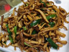 韭菜香干炒鸡蛋-老华洋饭庄(成林道店)