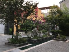 -扬州东关街文昌阁桔子水晶酒店