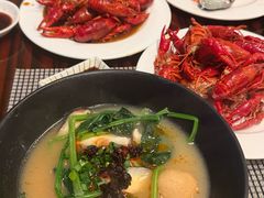-广州万富希尔顿酒店·感趣自助餐厅·金秋蟹宴生蚝海鲜刺身