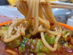 -玲玲米粉·新疆现炒米粉(大十字总店)