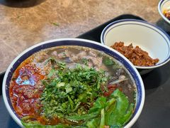 -云阿蛮云南生烫牛肉米线(奉贤路店)