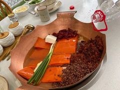 -墨居上隐·院子里火锅(峨眉店)
