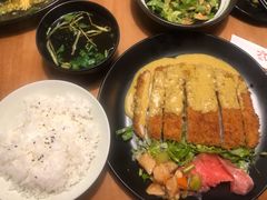 咖喱酱炸猪排套餐-六乃喜(北园大街)